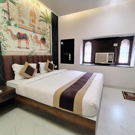 Hotel MRK Varanasi Exterior foto